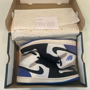 Used Jordan 1 Mid Royal Black Toe— Size 7.5